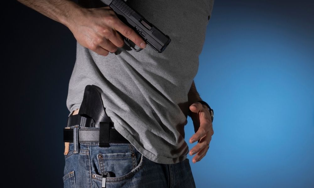 5 Steps To Safely Draw a Concealed Firearm From Its Holster