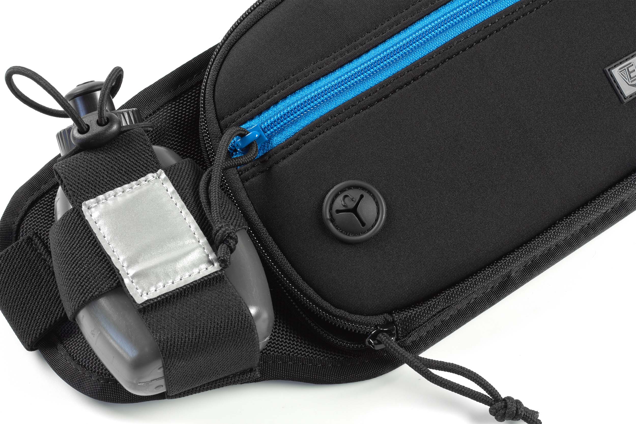 Headphone cord routing shown on Marathon CCW Runner's Pack.