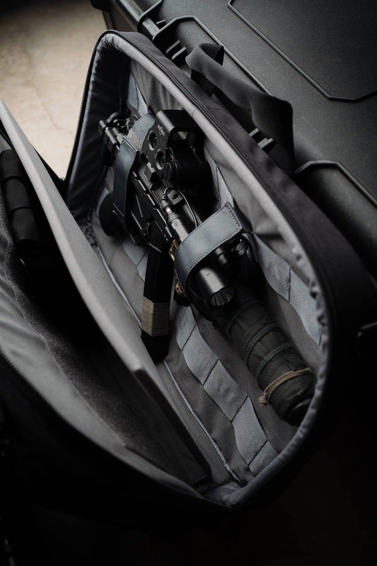 Covert Operations Discreet Rifle Case with Rifle